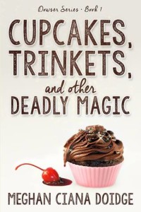 Cupcakes, trinkets